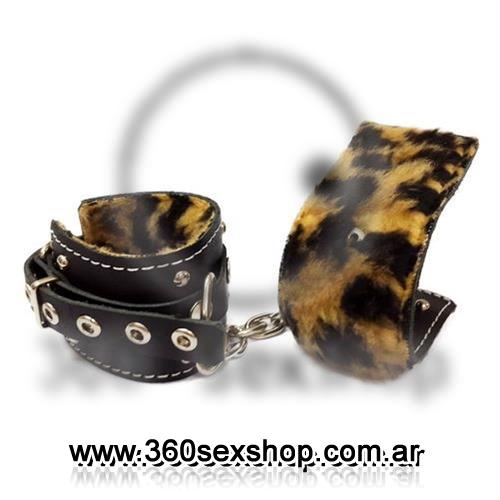 Esposas Negras Simples Con Mosqueton Y Peluche Animal Print